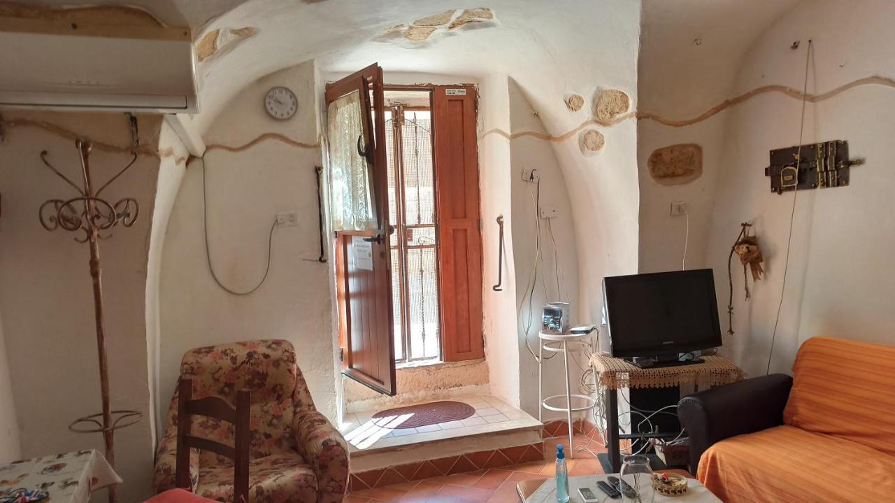 شقة Casa Ele - Casa Indipendente Con Cucina - Bikes Friendly ساساري المظهر الخارجي الصورة