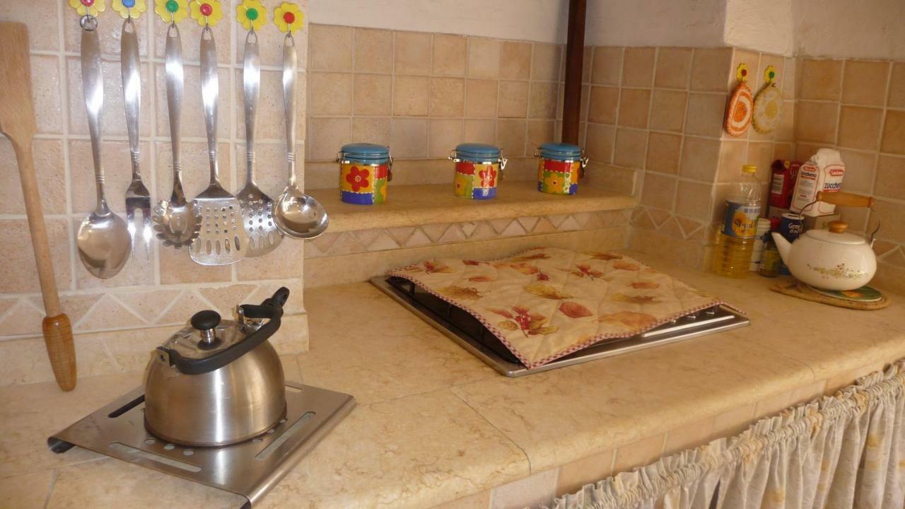 شقة Casa Ele - Casa Indipendente Con Cucina - Bikes Friendly ساساري المظهر الخارجي الصورة